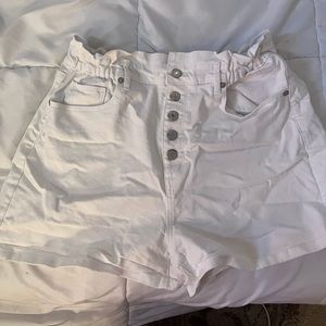 The Loft white ruffled shorts